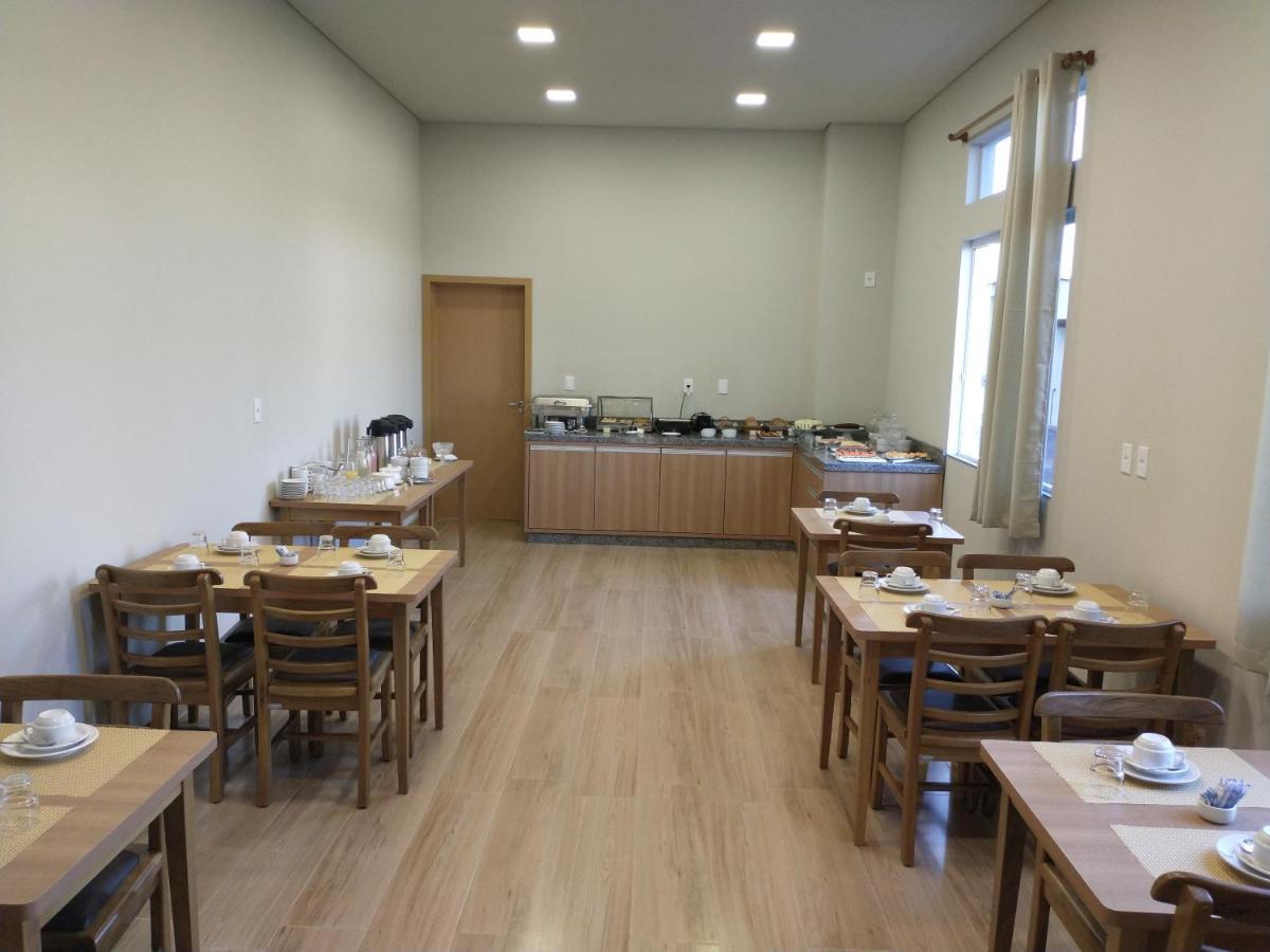 Rambo Hotel Алегрети Экстерьер фото