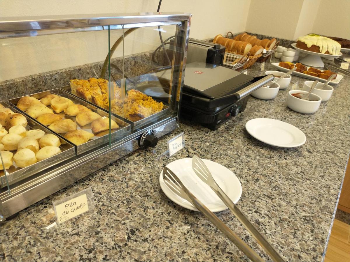 Rambo Hotel Алегрети Экстерьер фото